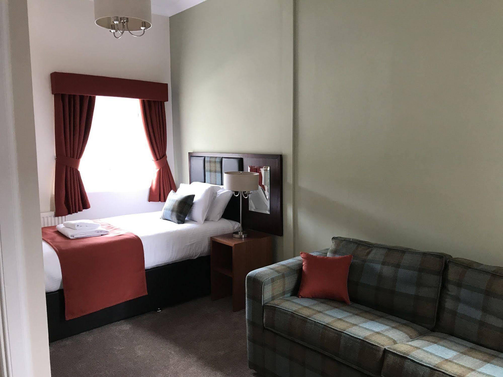 The Crags Hotel Callander Esterno foto